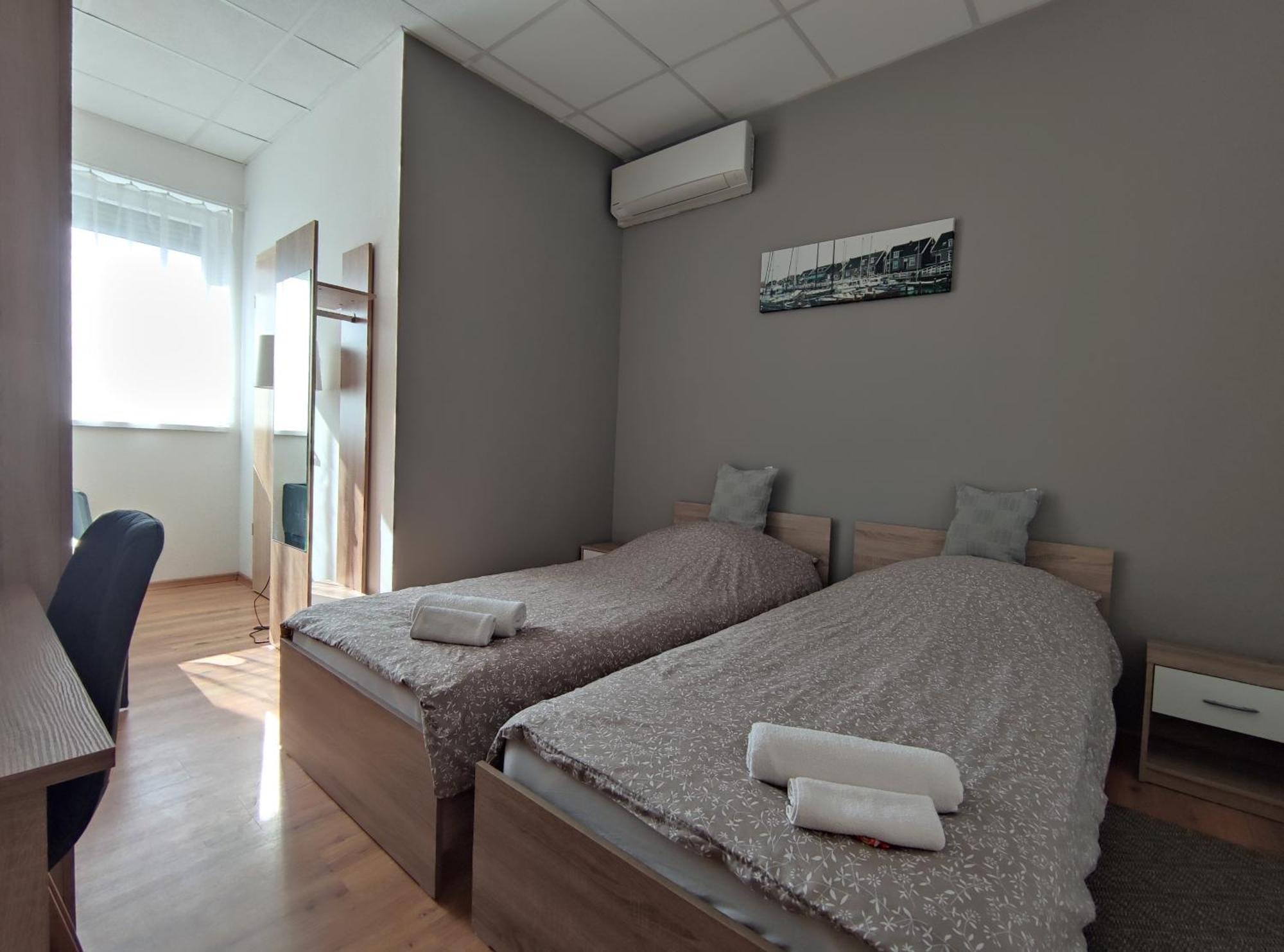 Szilas Park Motel Nagytarcsa ภายนอก รูปภาพ