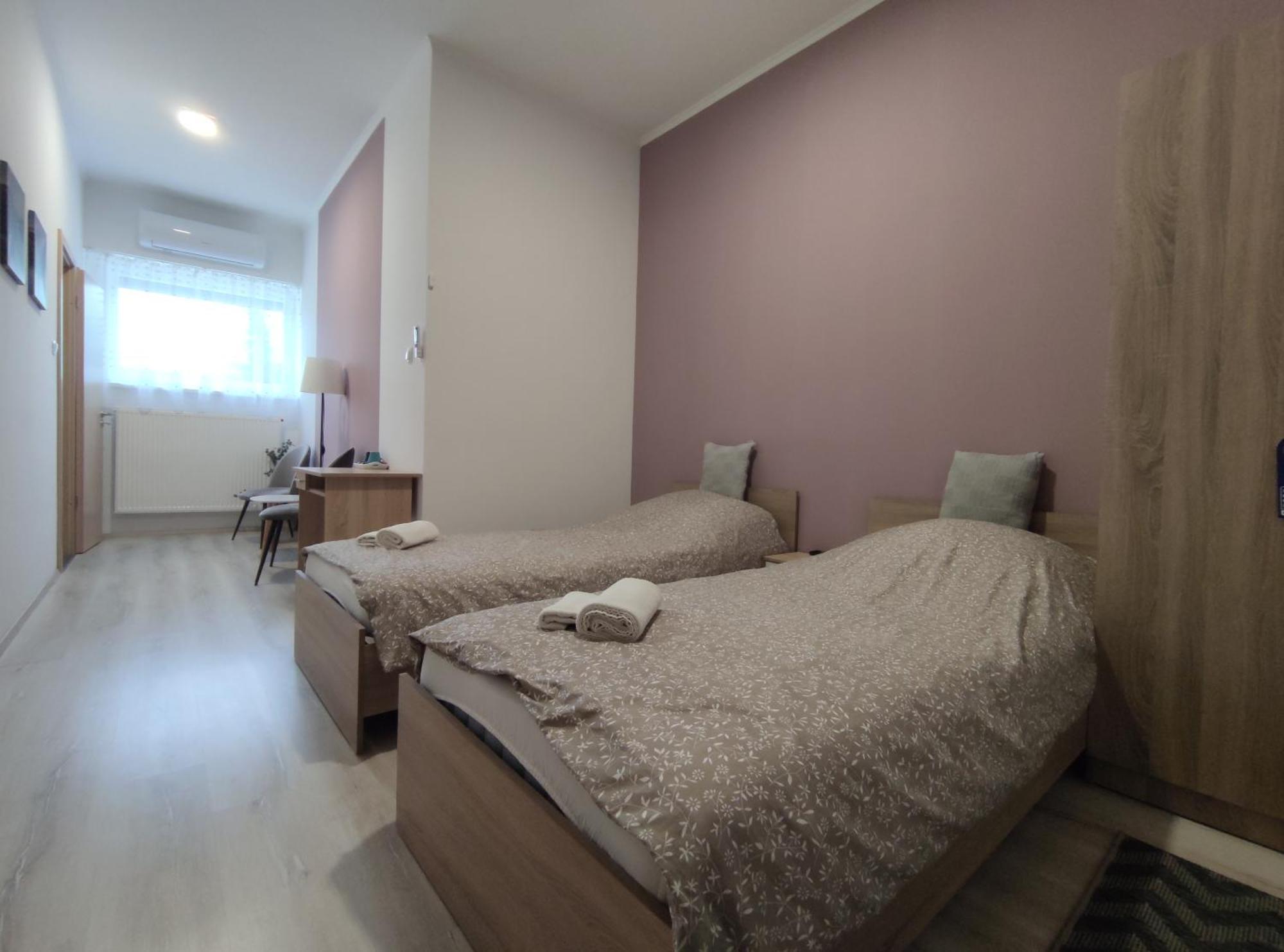 Szilas Park Motel Nagytarcsa ภายนอก รูปภาพ